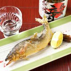 山深い高地に生息する鮎にこだわった『天然鮎塩焼き』