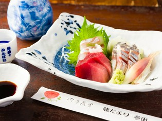 信頼を置ける魚屋から直接入手する、四季折々の海の幸