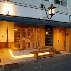 姫路に佇む大人の隠れ家ステーキ店