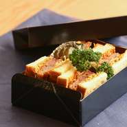 国産牛を使用した当店自慢のカツサンド。特製ソースで仕上げています。