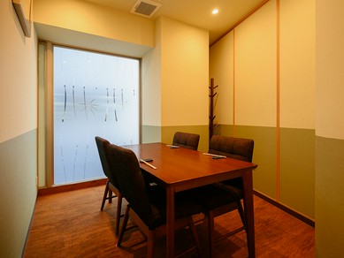 プライバシーを守りたい方や家族連れには個室がオススメ