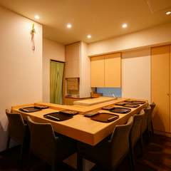 親しみやすさがあり、肩の力を抜いて寛げる雰囲気を提供