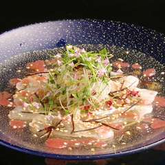 鮮魚の食感、旨みを活かし食欲をそそる『オリジナルカルパッチョ』