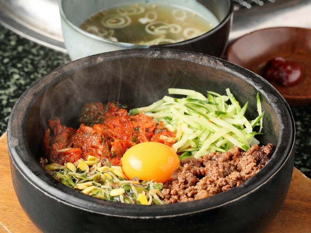 石焼ビビンバ