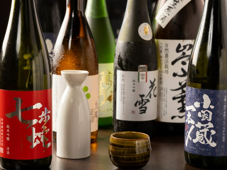 店主こだわりの銘酒揃い。地酒と大吟醸、こだわりの味わいを堪能