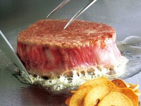 【GOURMET PALETTE グルメパレット】
黒毛和牛ロースステーキがメインのディナーコース