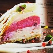 クリスマスの期間(12/21~25)は特別な食材等を使用したコースをご用意。ご希望の場合は事前のご予約を。大切な人と素敵なクリスマスディナーをお楽しみください。