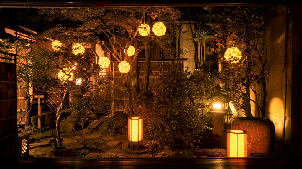 風を感じながら町家体験を楽しむ、くつろぎの時間