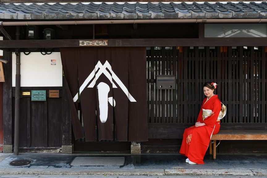 伝統的な京都の食と文化を体験できる、築140年の町家美術館