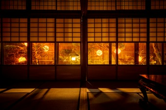 京都・西陣の伝統と文化を体感できる、築140年の町家美術館