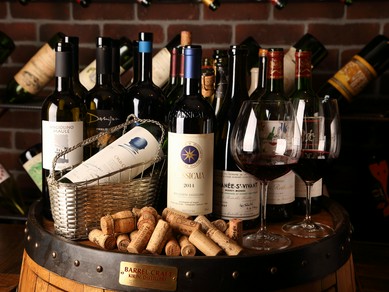 コースのご利用でワインの持ち込み（BYO）が何本でも無料に！