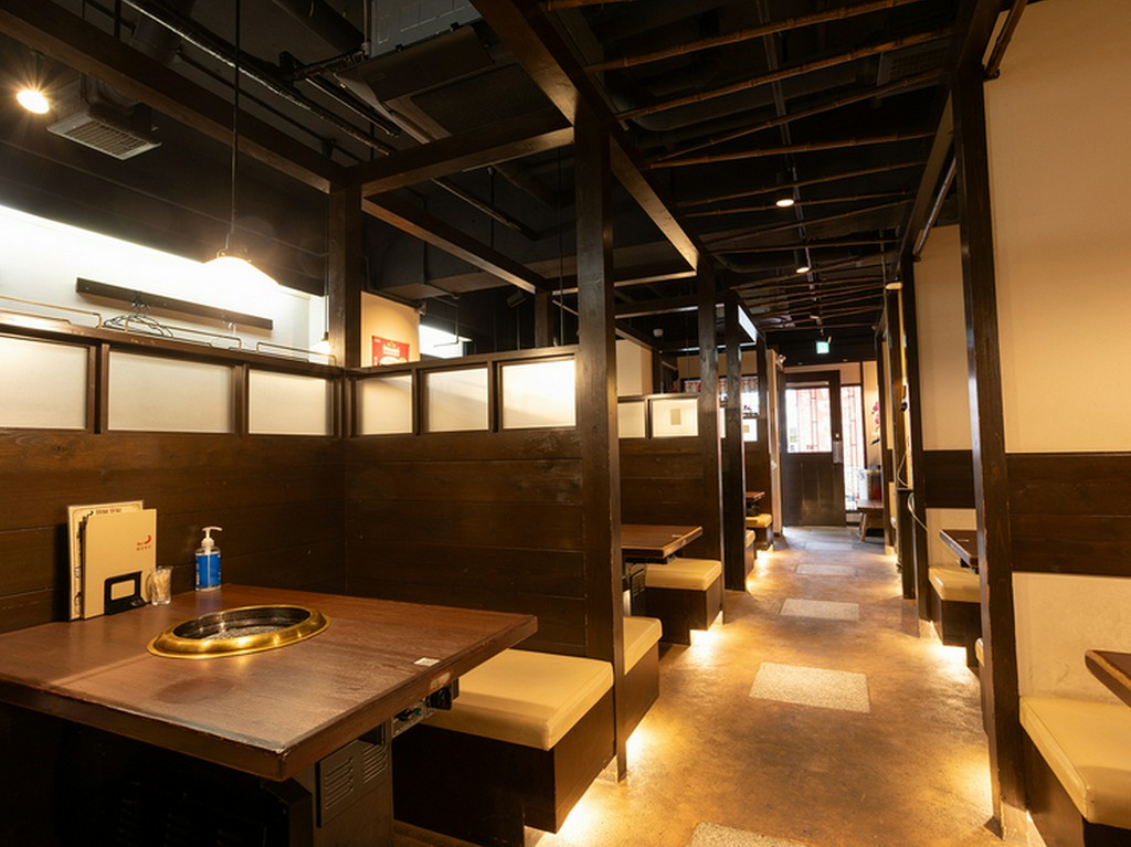 ボックス席はプライベート感があり、家族の会話も楽しめる