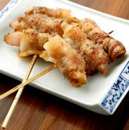 そのままでも、美味しい新生姜を肉巻きにして、炭でさらに美味しくしました。是非是非食べて下さい。