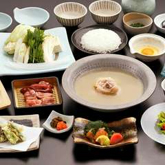 大阪で本場博多を楽しむ、大人の水たきデート