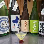 日本が誇る「日本酒」と「フランス料理」をもっとカジュアルに楽しんでもらいたい、という思いのコラボレーヨンを存分に楽しめるお店です。一人一人の飲む量や好みで、工夫をしてくれるうれしいペアリングが人気。
