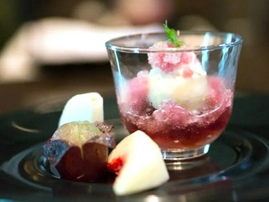 メッセージ入りの特別なデザートプレートでサプライズ！