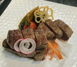 その日、一番上質のブランド牛を使用『和風ヒレステーキ』