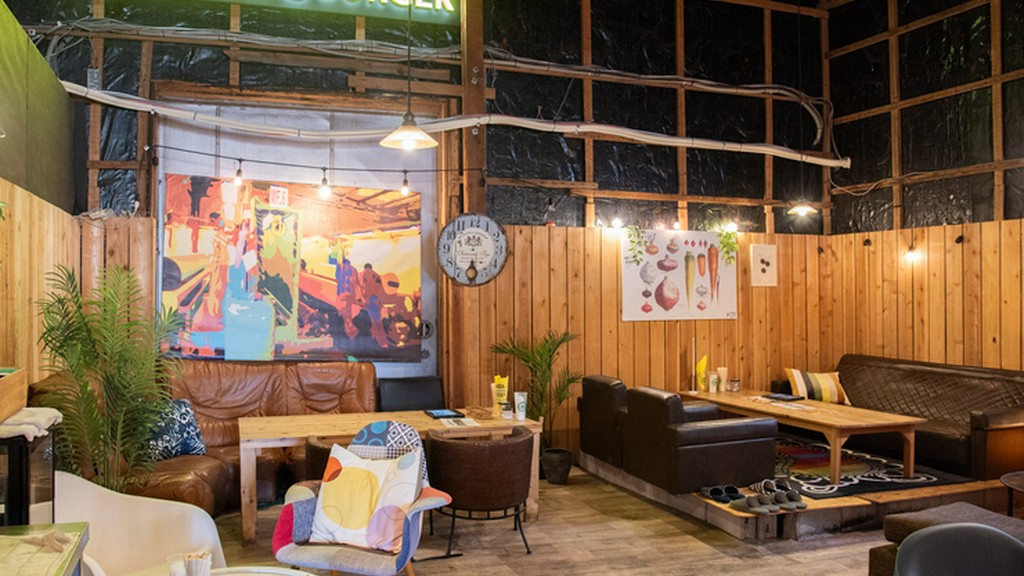 豊富なメニューに加えて、料理もスイーツもボリューミー！