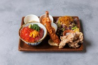 特製ウニソースでお召し上がりください。