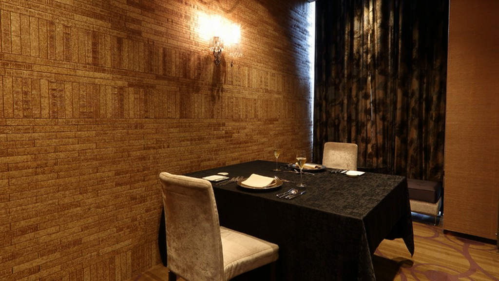 ビジネスシーンに新たな風を吹き込む、楽しい食事体験を