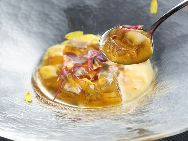 楽しいプレゼンテーションにワクワクする、『コース料理』