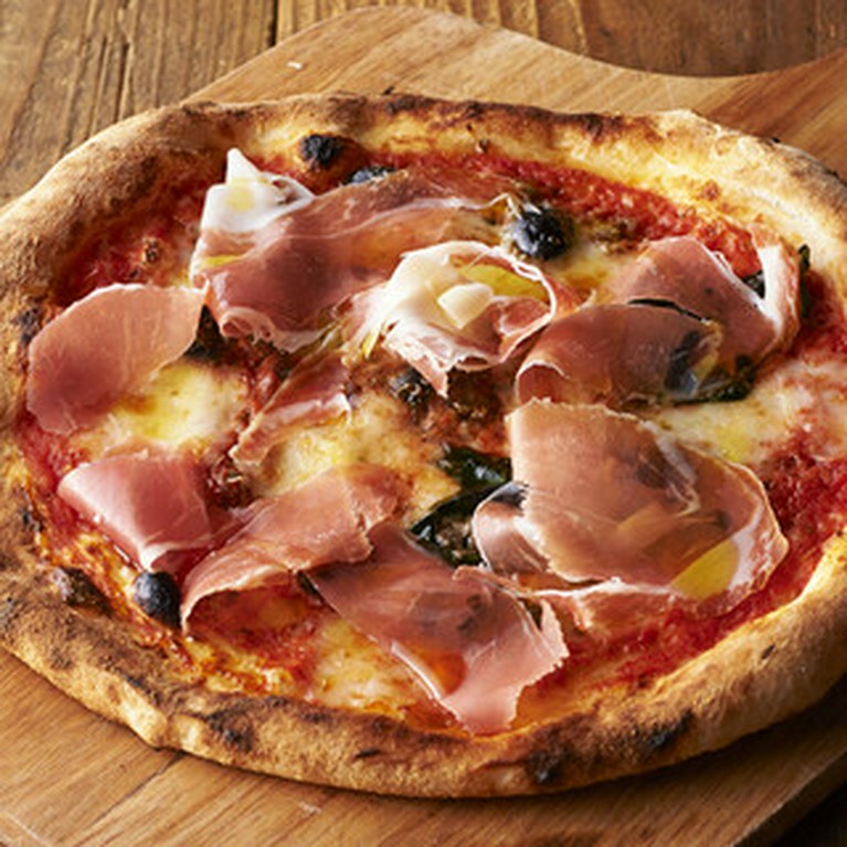 「自家製窯焼きPIZZA」は690円～25種類をご用意！