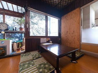 足をのばしてリラックス。ほっと心が落ち着く癒やしの空間