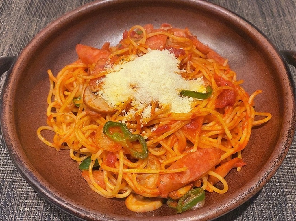 アンズオリジナル陶板焼きナポリタン