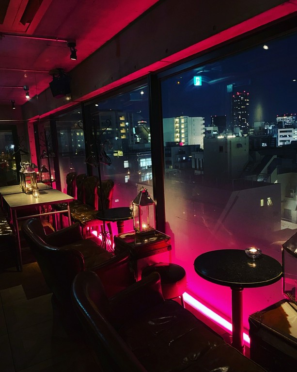 BARフロア店内席