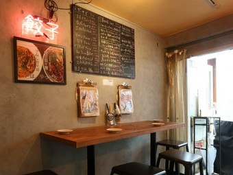 餃子とクラフトビールで、至福の時間を満喫できる専門店