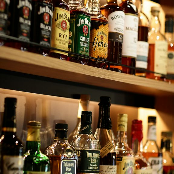 最高品質のハイボールを気軽に楽しめるBAR