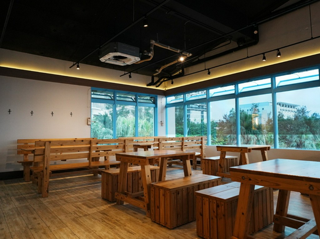 VIPルーム完備のオシャレ＆オープンな空間は女子会にも最適