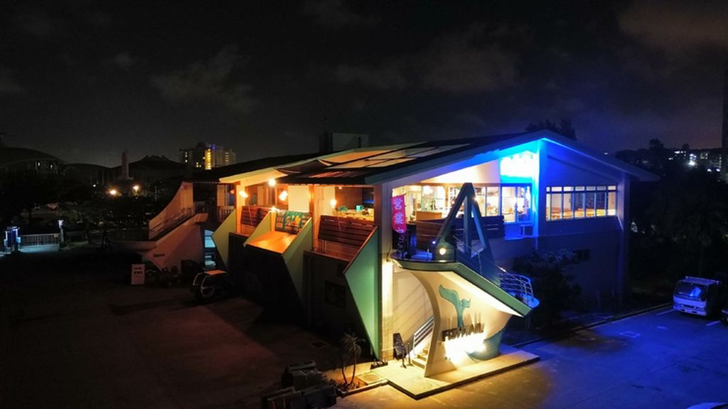 美しい海&空をバックに贅沢BBQ