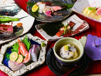 旬ならではの新鮮さ『《お造り》日替り盛り合わせ』