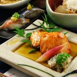 お料理内容はその時季ならではのうまいものを使ってお届けするリーズナブルな宴会プランです！