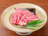 柔らかくてジューシー、脂がおいしい『自家製昆布〆特上生ジンギスカン～マトンサーロイン～』