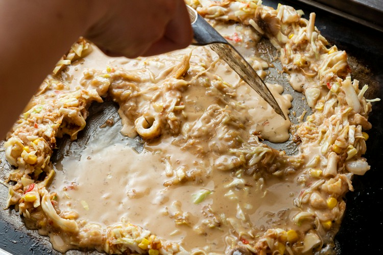 もんじゃ麦 長堀橋店 東心斎橋/心斎橋筋/鉄板焼き ネット予約可 | ヒトサラ