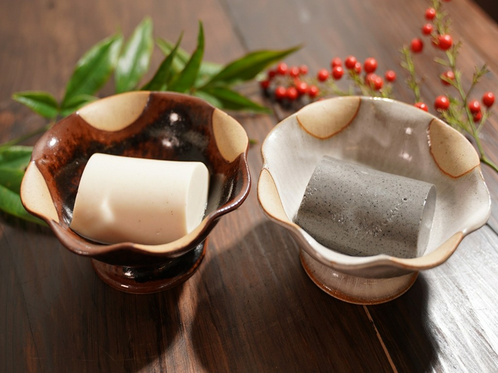 濃厚な胡麻の風味ともっちり食感のごまどうふ