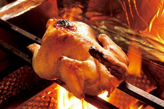 名物鰹の藁焼きと名物鶏の丸焼きをメインにお楽しみ頂けるコースです◎