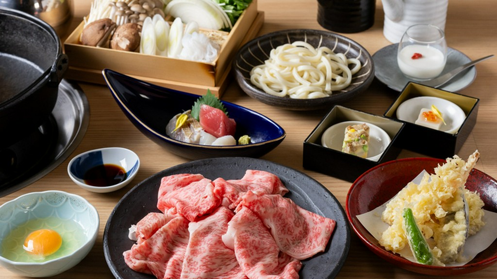 神戸牛の旨みを味わえる豪華フルコース『神戸牛すき焼きコース』