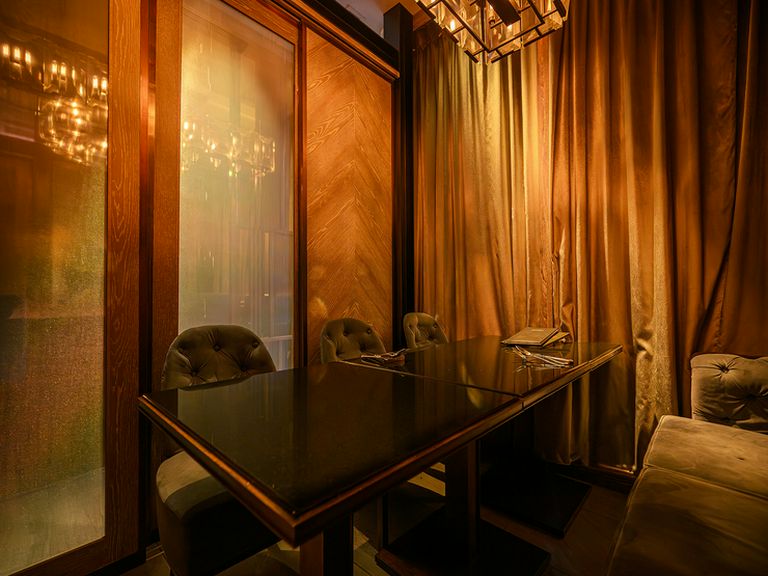 セレブリティな空間。誕生日や記念日のサプライズ演出も可能