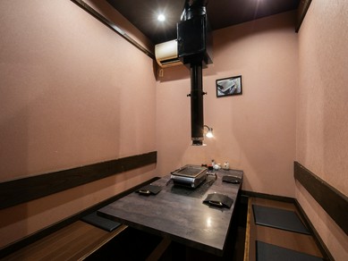 個室でのリラックスした雰囲気の中、おいしい時間を満喫