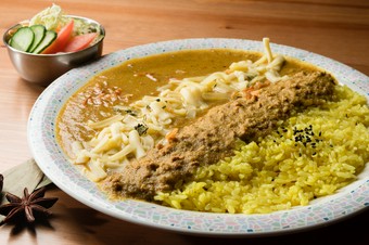 ゴロッと挽肉＆たっぷりチーズで、食べ応え抜群『チーズキーマカレー』
