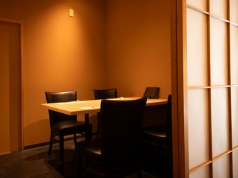 お酒と料理の楽しみ方にこだわりを持つ