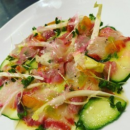 鮮魚のカルパッチョ