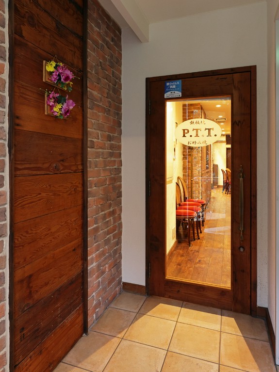 そっと静かに存在しながらも独自の魅力で訪れる人々を魅了