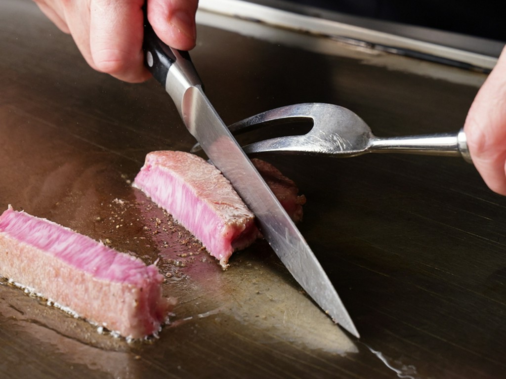 料理人のこだわりが光る料理と優雅なひとときを、大切な人と共に