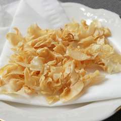 軽いおつまみとしても、料理のアクセントとしても最適『ガーリックスライス』