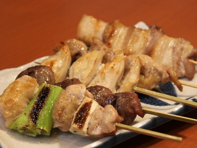 国産鶏を毎日店で手打！焼き鳥おまかせ5本盛り