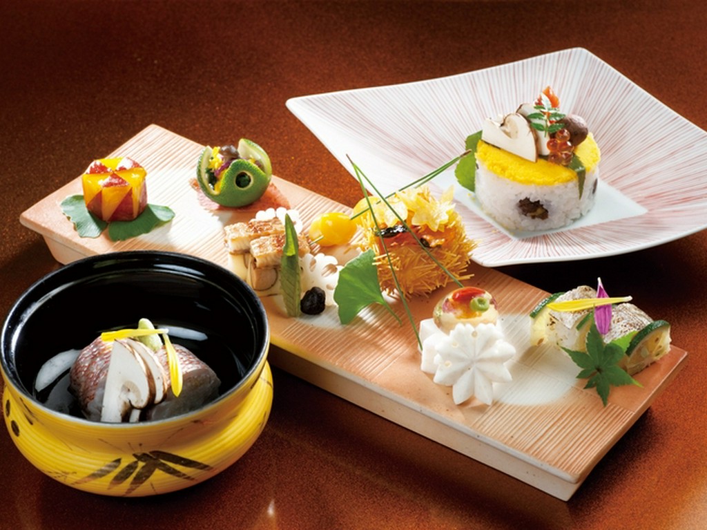 石川が誇る旨い地酒に加え、日本料理に合うワインもオンリスト